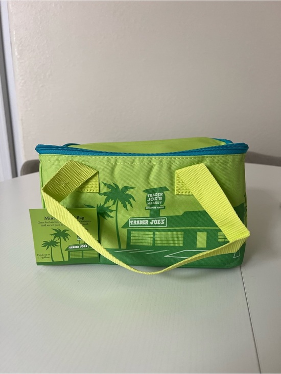 Trader Joe'S Handbags - Trader Joe's Lime Green Insulated Lunch Bag with Teal Trim